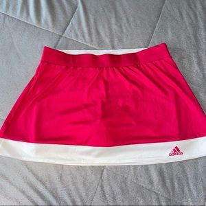Adidas crimalite  athletica skirt size S